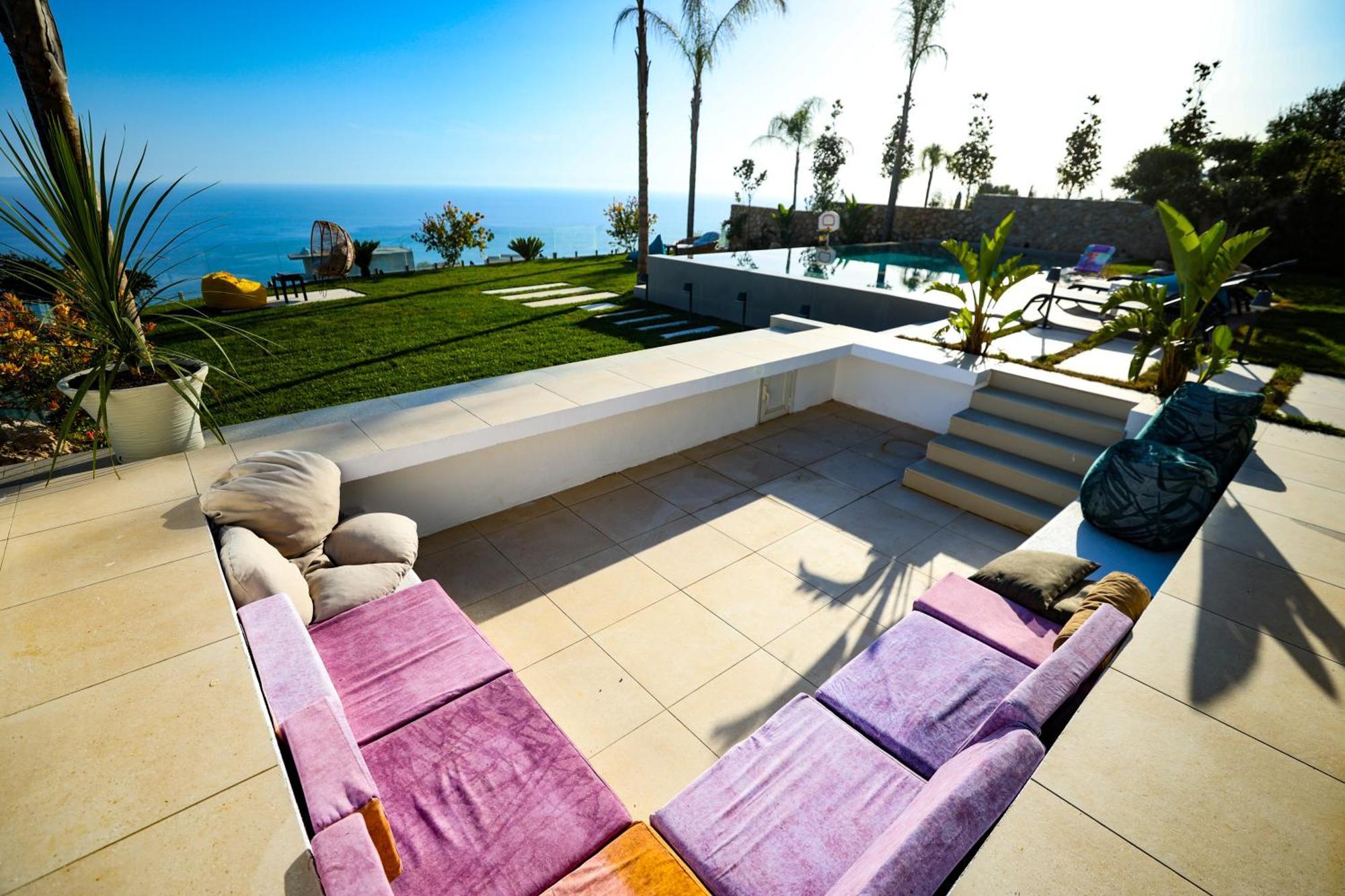 White Pearl Villa Palasë
