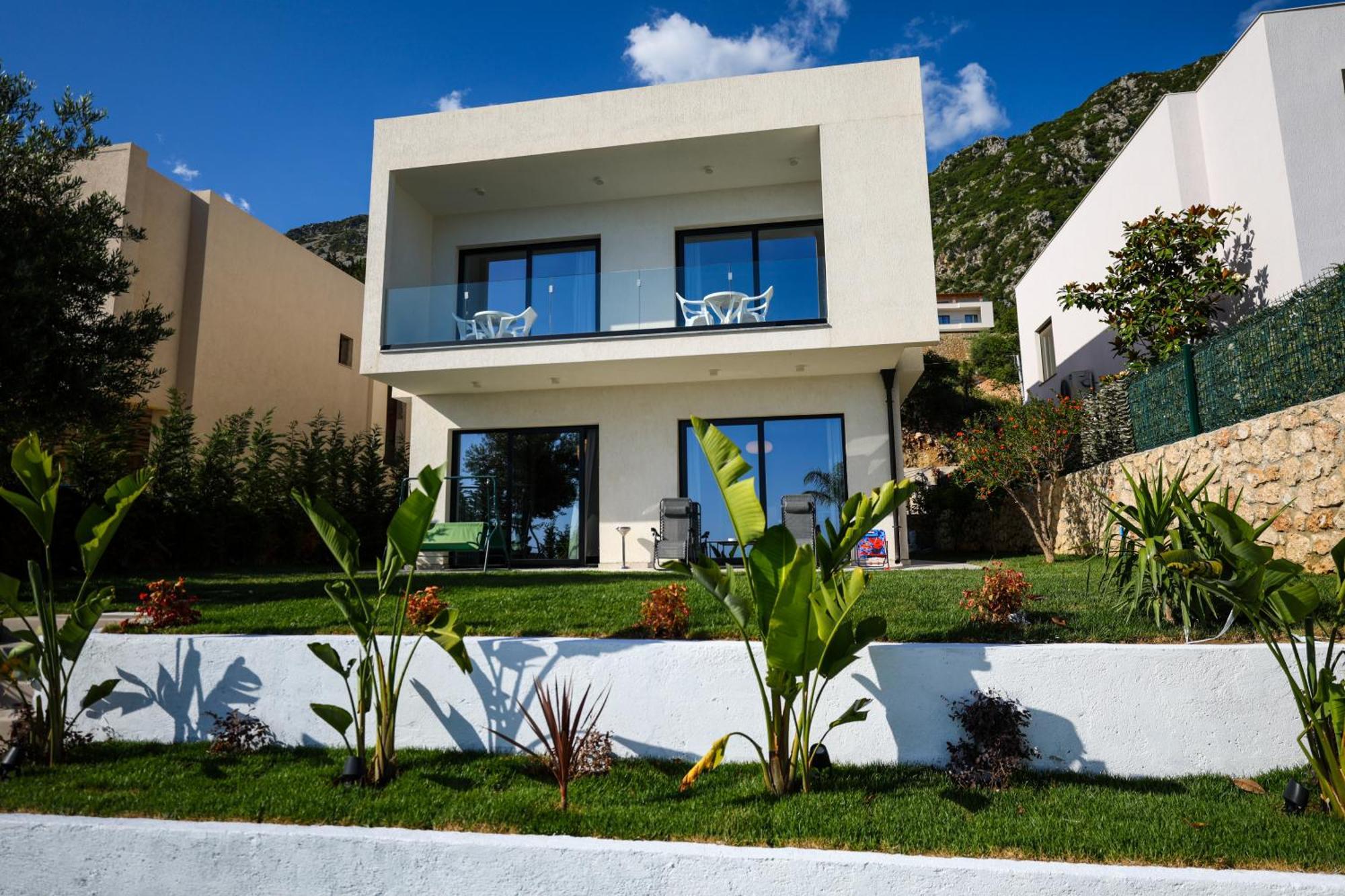 White Pearl Villa